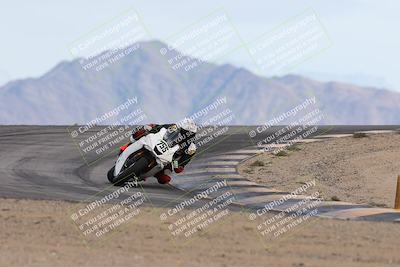 media/Nov-16-2025-Race Pace (Sun) [[8c5fa54630]]/Non Verified Riders (1st 20 Minutes)/6-Turn 12 (2pm)/